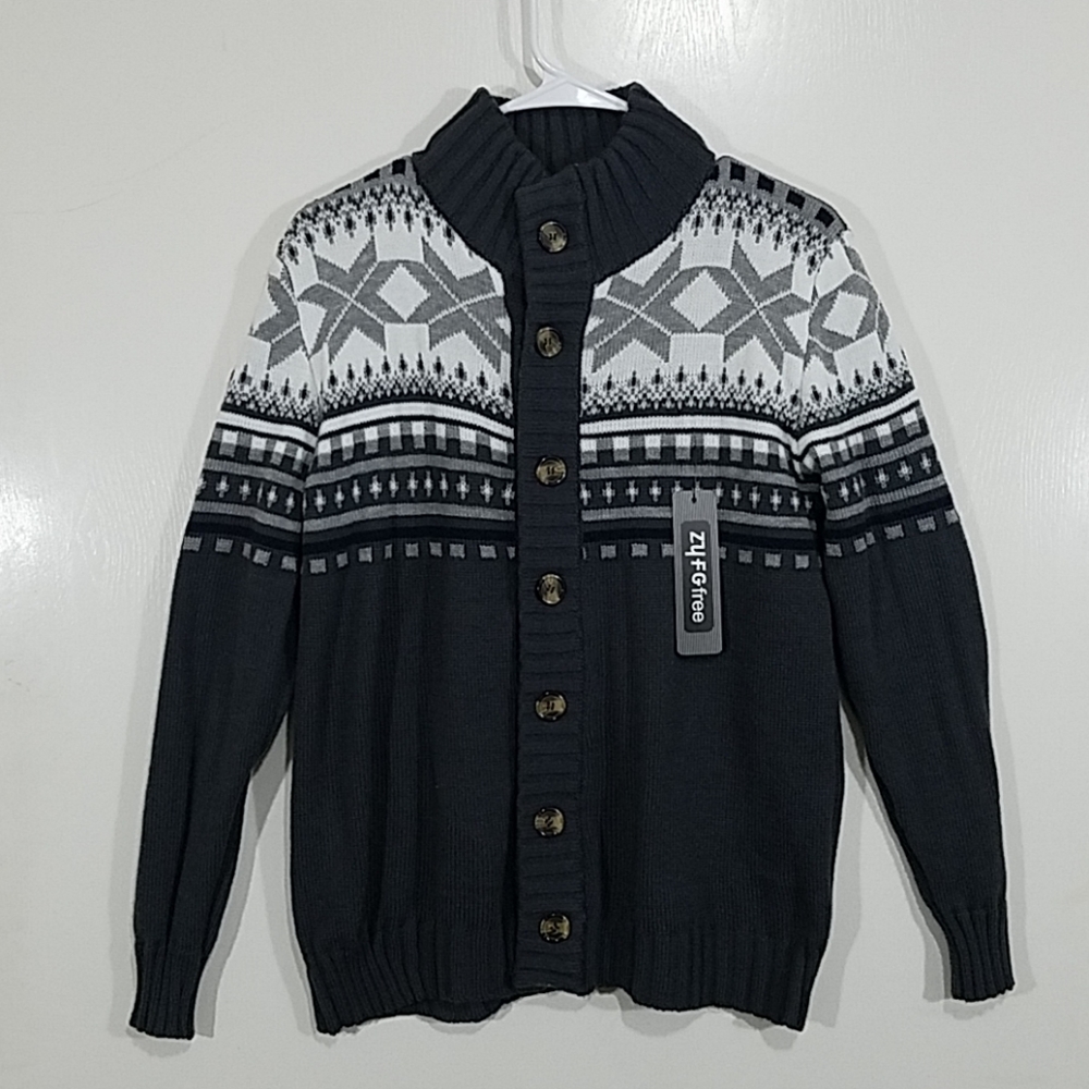 Cardigan Sweater with Nordic Star Design